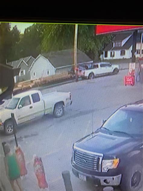 Cass County Ia Sheriff Looking For Hit And Run Vehicle Driver In