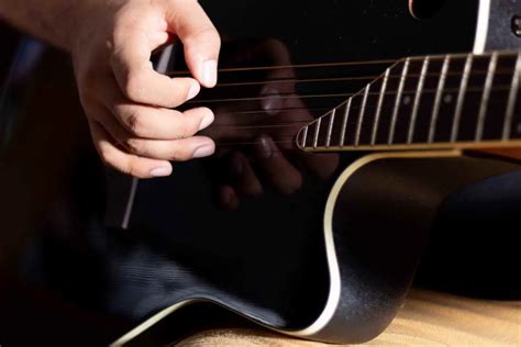 Easy Fingerpicking Songs Our Top 10 Picks