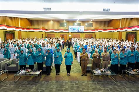 Tp Pkk Pusat Dan Tp Pkk Dki Jakarta Beri Penyuluhan Bahaya Narkoba Dan