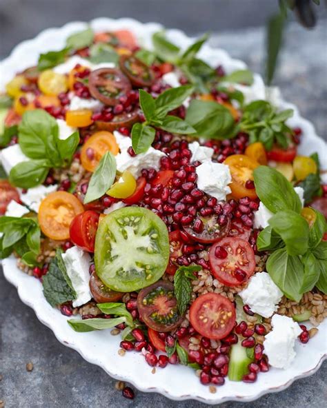 Matvetesallad med feta granatäpple recept Leilas General Store