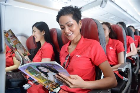 Ng I P Bikini Vietjet L I Ng Quang Hoa H U Ho N V Vi T Nam