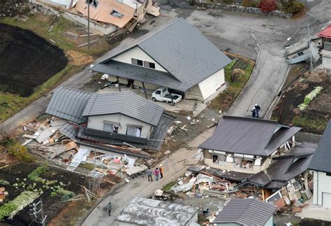 37 Homes Collapse Dozens Injured In Japan Quake Nbc News