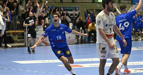 Handball Bundesligist BHC schlägt HSV Hamburg 29 28 16 14