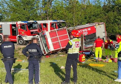 28 Jähriger Stirbt Bei Unfall Von Feuerwehrauto Unsertirol24