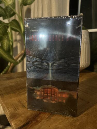 Independence Day Vhs Lenticular Cover New Factory Sealed W