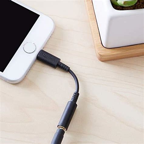 Amazon Basics Lightning A Adaptador De Conector De Auriculares De 3 5