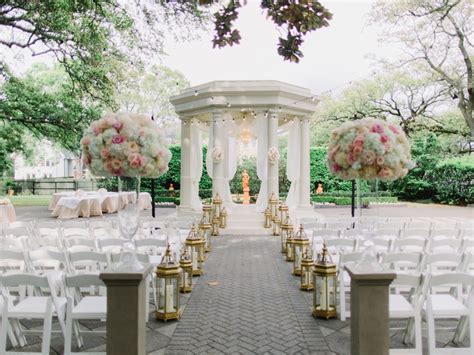 Storybook Weddings at Elms Mansion | WeddingsinNewOrleans.com