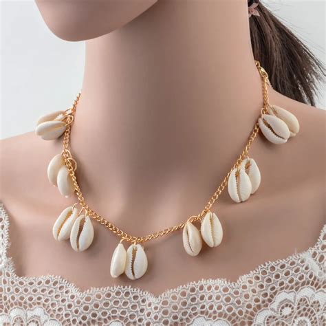 Bohemia Statement Shell Necklace Short Conch Pendant Choker Summer