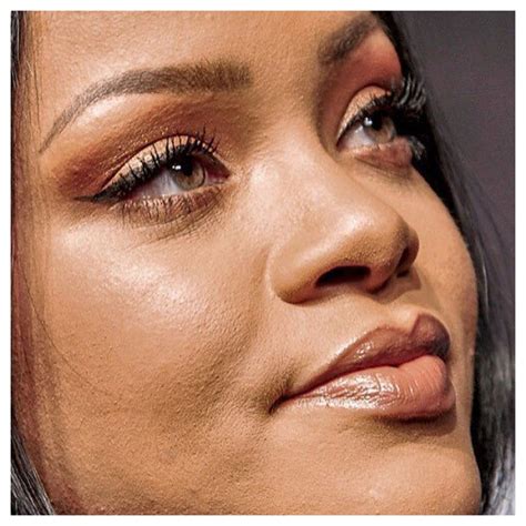 Rihanna Close Up Celebs Without Makeup Celebrity Makeup Without