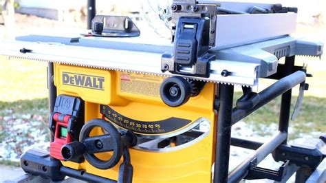 Dewalt Table Saw Review Looking At The New Updated Compact Dewalt Dwe74 Table Saw Reviews