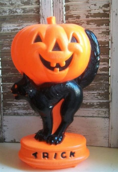 1960s Halloween Blow Mold Light With Black Cat And Jack O