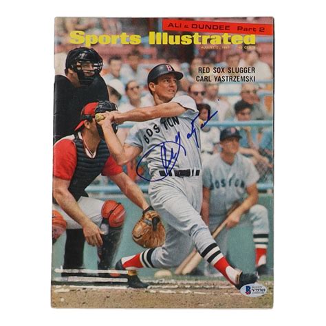 Carl Yastrzemski Signed 1967 Sports Illustrated Beckett Pristine