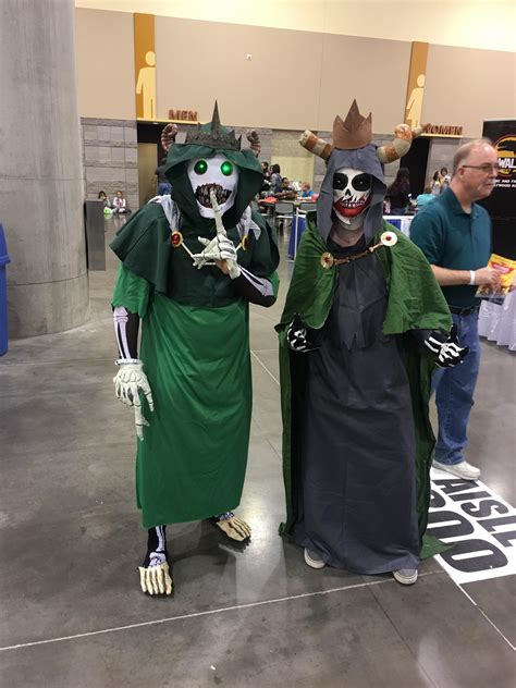 My friend (left) and another Lich at Phoenix Fan Fest. : r/adventuretime