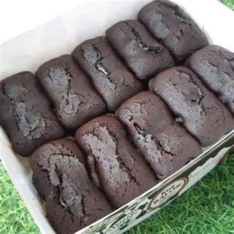 Jual Kue Balok Coklat Lumer Bolu Lembang Asli Shopee Indonesia