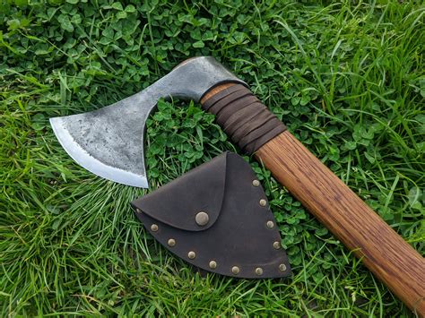 Filipino Head Axe