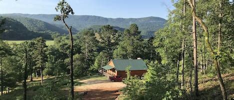 The Charm: Secluded Cabins in Ozark Mountains - ARNews Journal