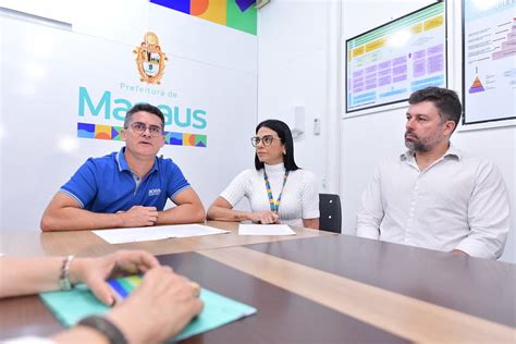 Prefeito David Almeida Assina Ordens De Serviço Para Construção De Duas