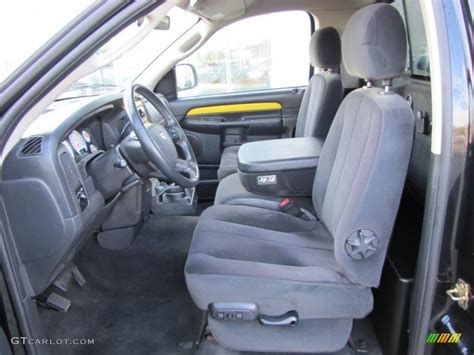 2004 Dodge Ram 1500 SLT Rumble Bee Regular Cab interior Photo #46518567 ...