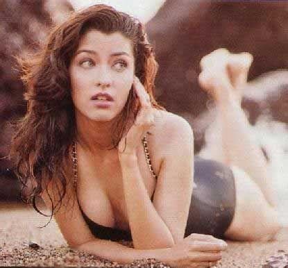 Aditi Govitrikar Latest Unseen Hot Spicy Bikini Photo Sti