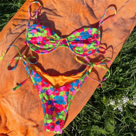 China Customized Printed Bikini Soild Tie Side Bikini Swimwear Suppliers Manufacturers