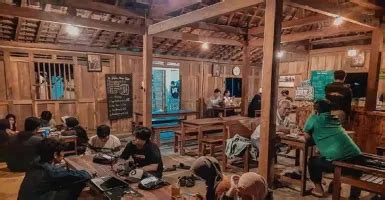 Resto Pemancingan Pinggir Desa Yogyakarta Ada Menu Mangut Genpi Co