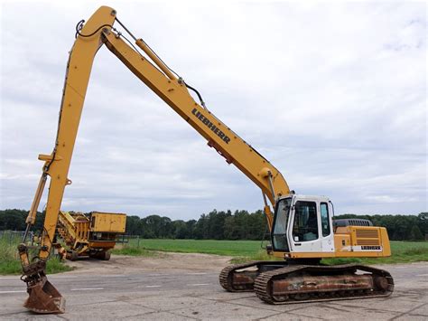 Liebherr R924B HDSL Long Reach Kettenbagger Boss Machinery