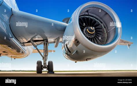 jet engine of an modern aircraft Stock Photo - Alamy