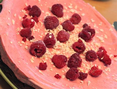 Mina bästa recept och några till Chokladtårta med hallonmousse