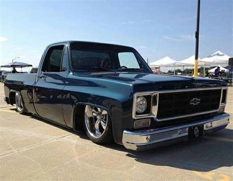 Pin By Cesar Gonzalez On Rat5 Classic Chevy Trucks C10 Chevy Truck