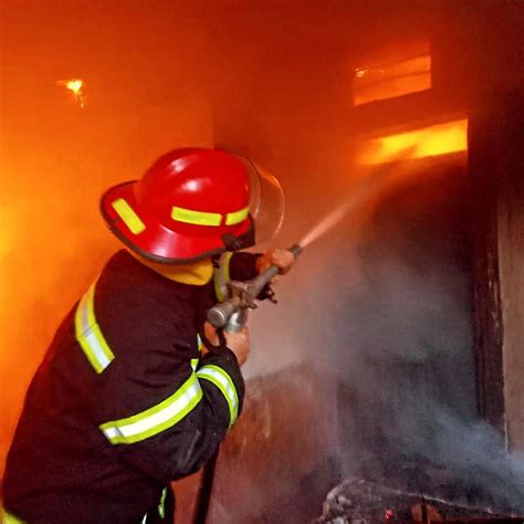 Voraz incendio consumió un hogar y negocio posadeño