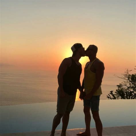 Pin By Alfredo On Men In Love Gay Love Cute Gay Couples Gay Relationship