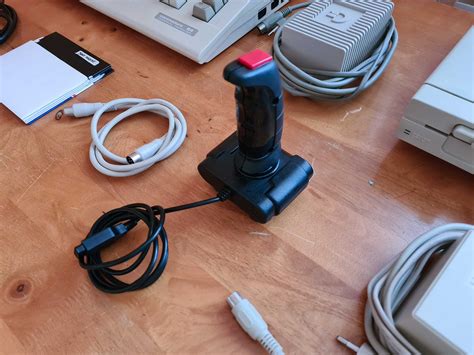 Zestaw Commodore C64 C Stacja 1541 II Joystick Pilica OLX Pl