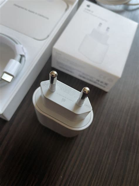 Оригінальна зарядка на айфон, Блок USB-C 20w та кабель тайп си лайтинг ...
