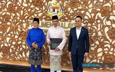 BERNAMA Anwar Bentang Belanjawan 2024 Di Dewan Rakyat