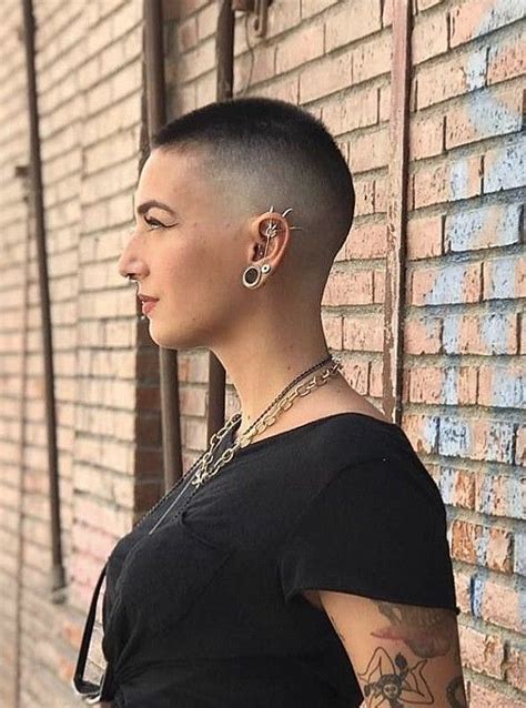 Pretty In Super Short A Buzz Haircut Is An Extreme Star Trend Artofit