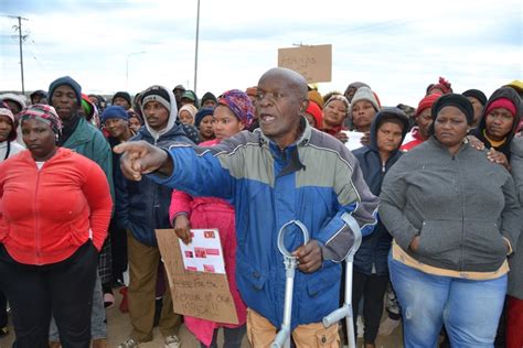 Shack Dwellers Protest In Support Of Nelson Mandela Bay’s Da Mayor Groundup