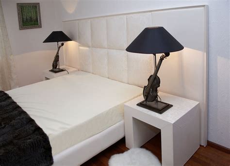 Тумбочка в спальню