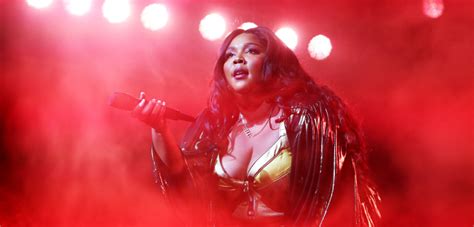 Lizzo Recalls Crying After 'Awful' Comment