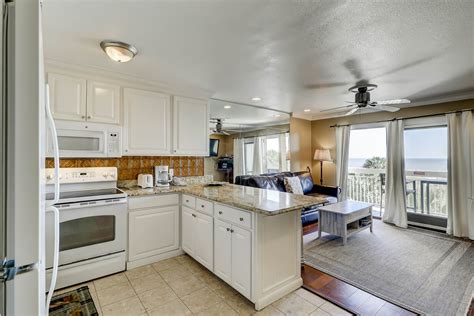 Breakers 215 1 Bd Hilton Head Sc Vacation Rental Vacasa