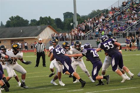 Scotties Steam Roll The Chieftains Tri Valley Varsity Football