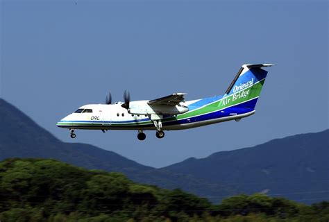 オリエンタルエアブリッジ Bombardier DHC 8 200 JA802B 福岡空港 航空フォト by ansett747さん 撮影