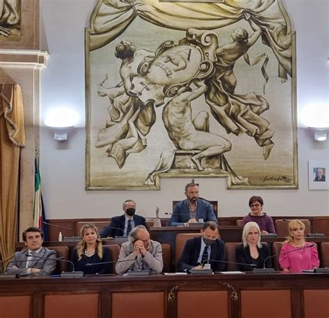 Catania Consiglio Approvato Il Regolamento Dei Dipendenti Live Sicilia