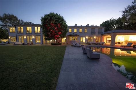 Sean Diddy Combs Selling Raided Mansion For Million