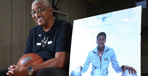 San Antonio Spurs great George Gervin’s 1978 Nike poster made the ...