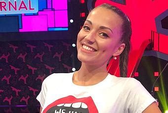 El Infartante Escote De Gina Casinelli En Bikini Para El Muro Infernal Paperblog