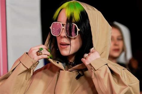 Billie Eilish obtiene orden de restricción contra acosador