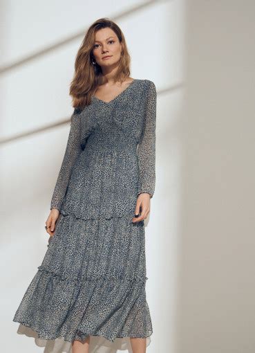 Распродажа женских платьев со скидкой до 70% в интернет-магазине O'STIN