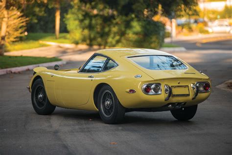 The Toyota 2000 GT Was The First Japanese Supercar Toyota2000GT