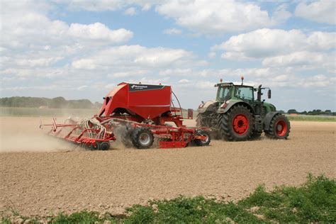 Kverneland U Drill Seed Drills Seeding Equipment Kverneland Brand