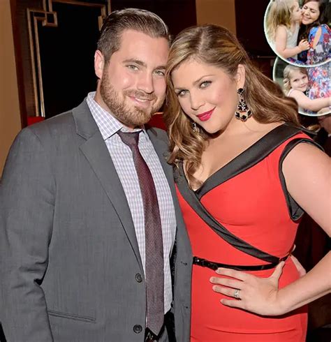 Hillary Scott Is Pregnant With Twins Third Pregnancy For The Husband And Wife